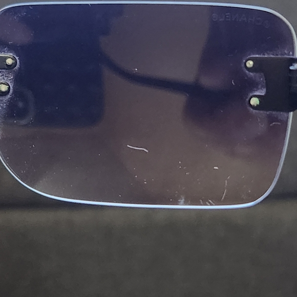 Chanel Interlocking CC Logo Shield Sunglasses - Picture 4 of 16